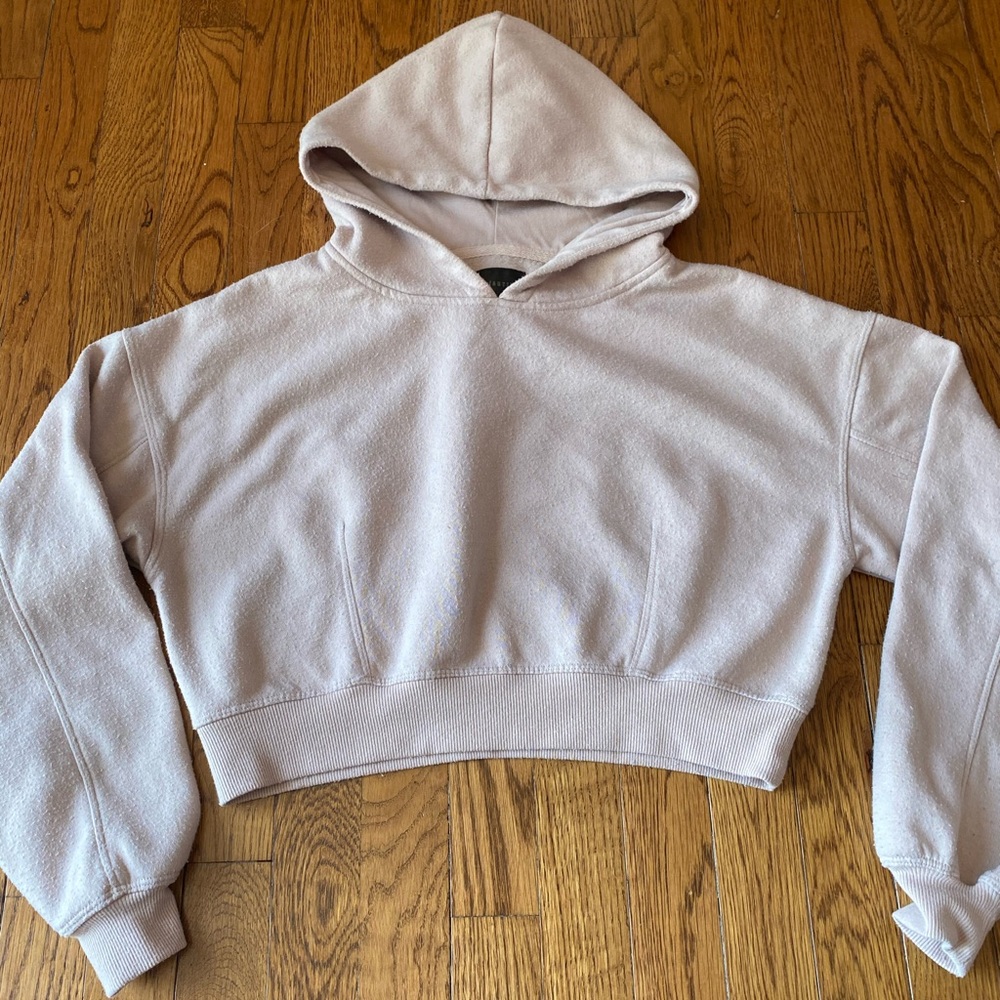 cozy af aritzia crop
